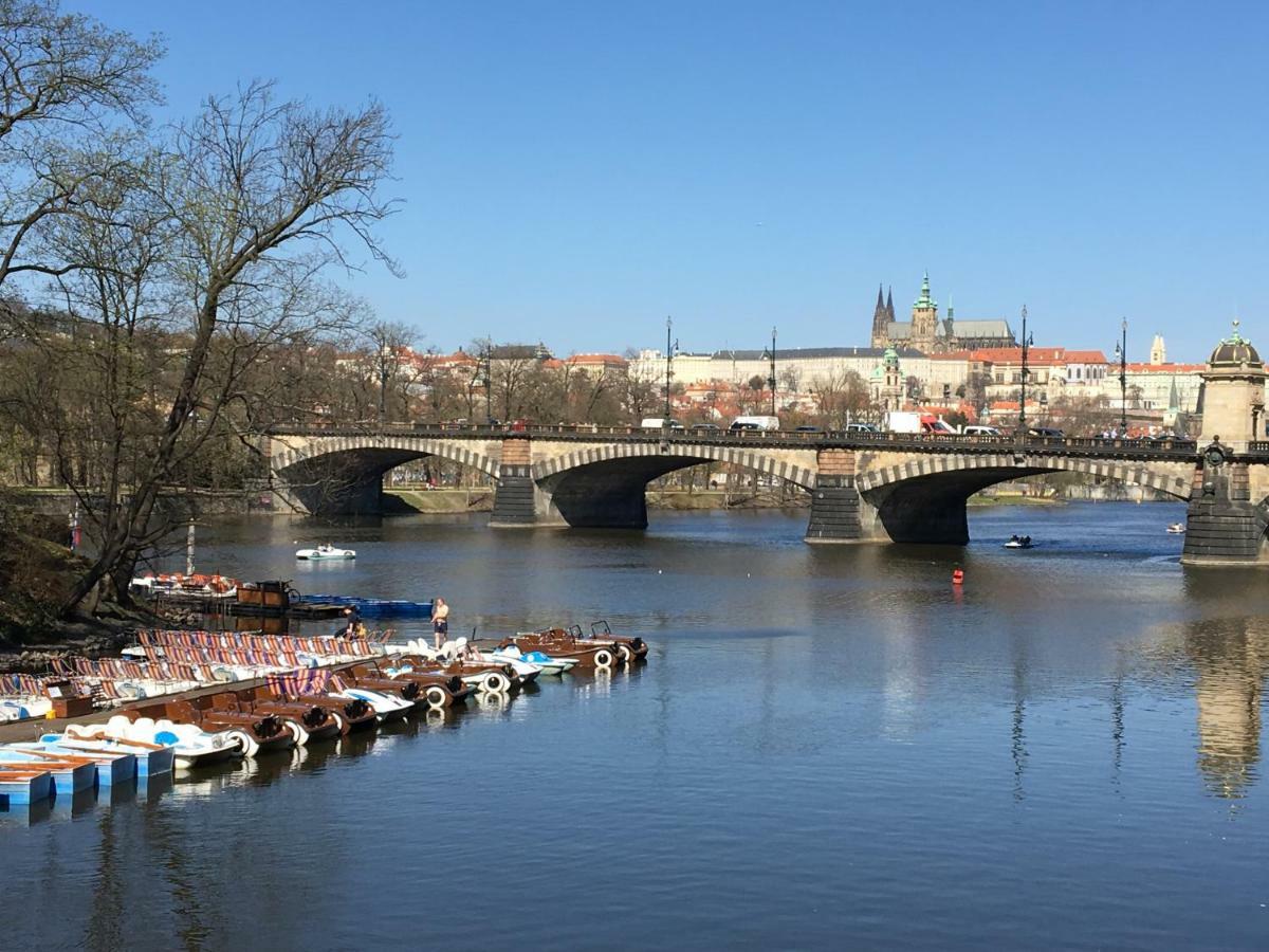 The Dancing House Residence, Two Bedroom Apartment With Balcony Near River! Praag Buitenkant foto