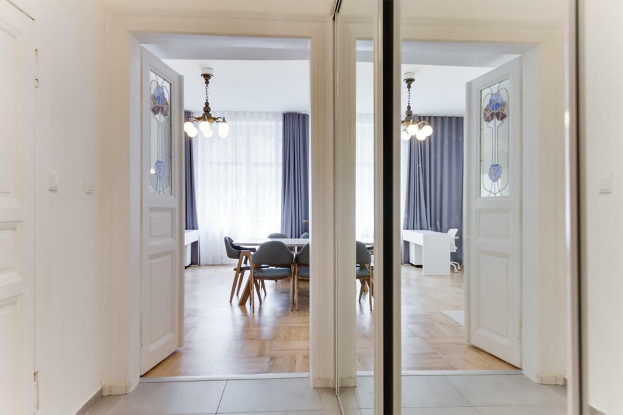 The Dancing House Residence, Two Bedroom Apartment With Balcony Near River! Praag Buitenkant foto