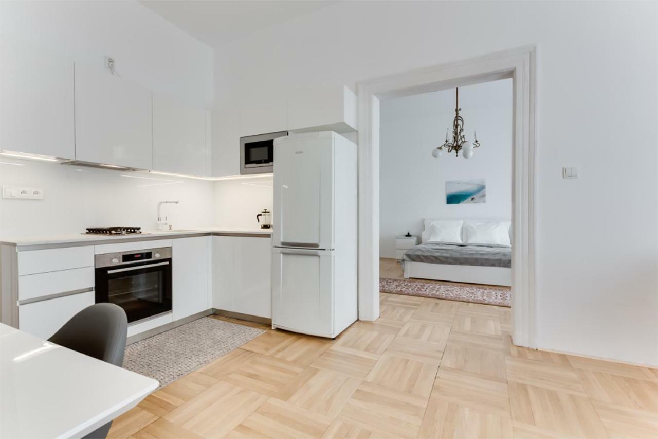 The Dancing House Residence, Two Bedroom Apartment With Balcony Near River! Praag Buitenkant foto
